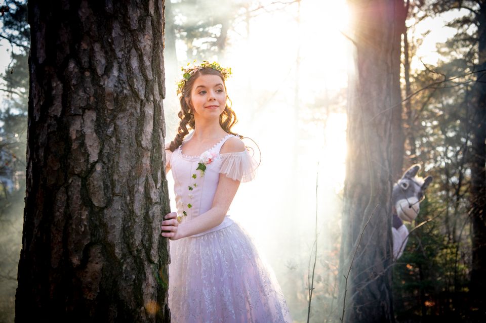 Unge dansere tjuvstarter midtsommernatten